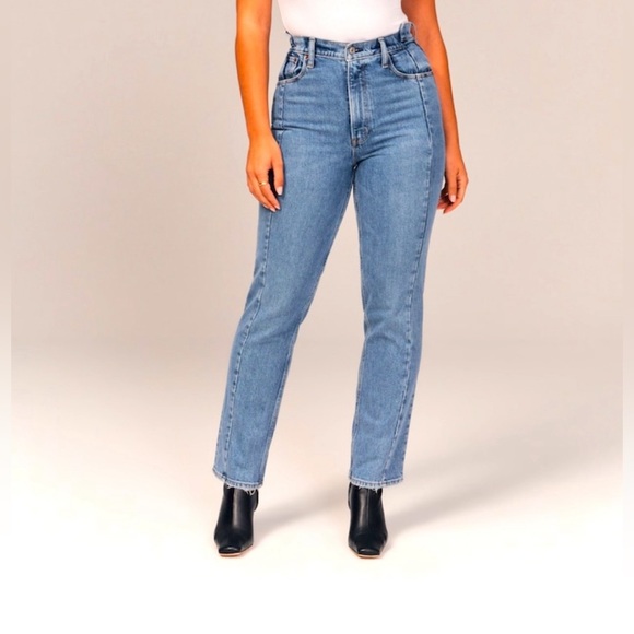 ✨RARE✨ Abercrombie | 90s Straight Ultra High Rise - Picture 9 of 9
